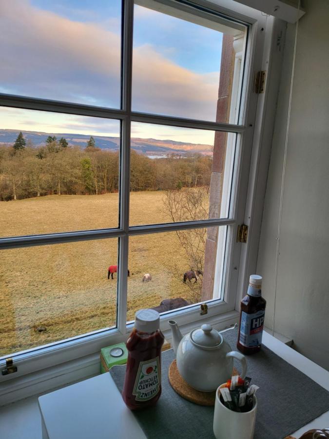 Inverkip Langhouse Castle Bed And Breakfast מראה חיצוני תמונה
