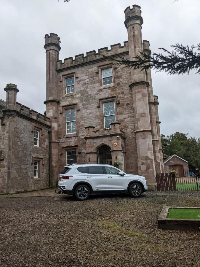 Inverkip Langhouse Castle Bed And Breakfast מראה חיצוני תמונה